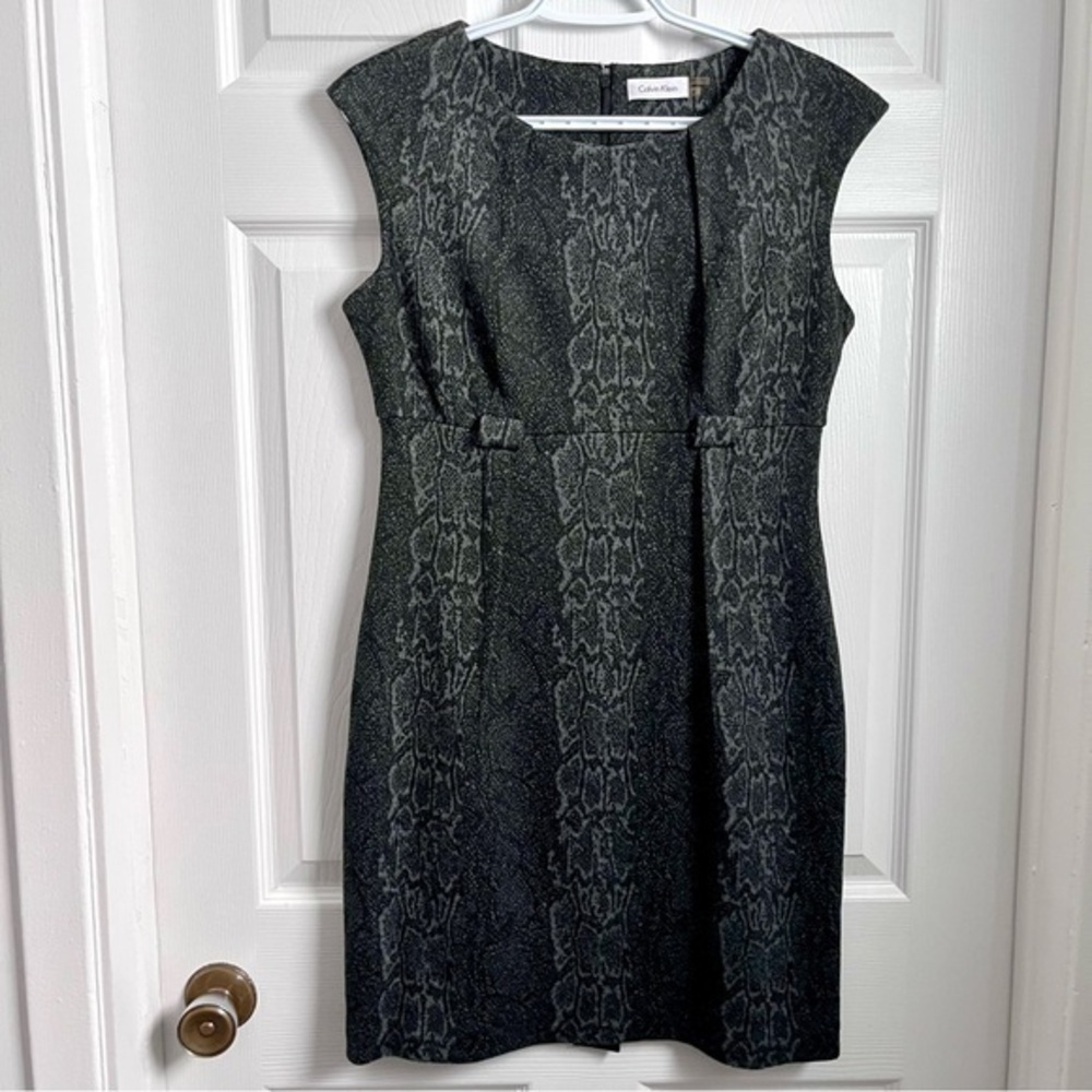 3/25$💥 Calvin Klein dress Women Small 6 black pattern midi classic sleeveless